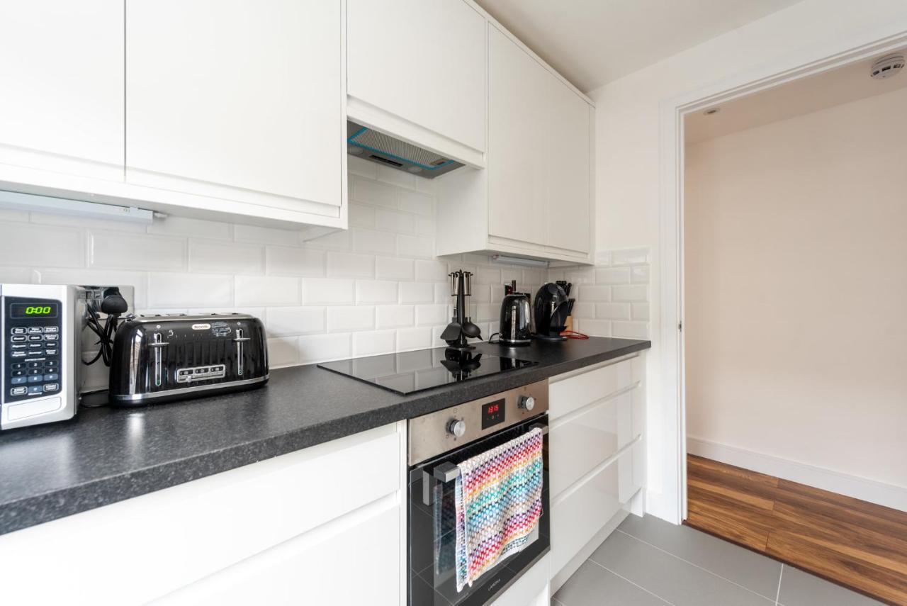 Gorgeous Apartment By Hyde Park London Eksteriør billede